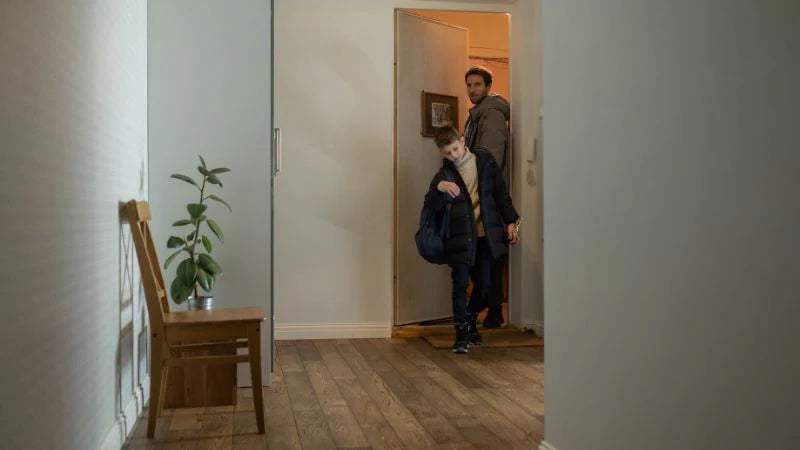 玄関にセンサーライトを設置したい！人感センサー付きのおすすめ製品を紹介【屋内・屋外用】