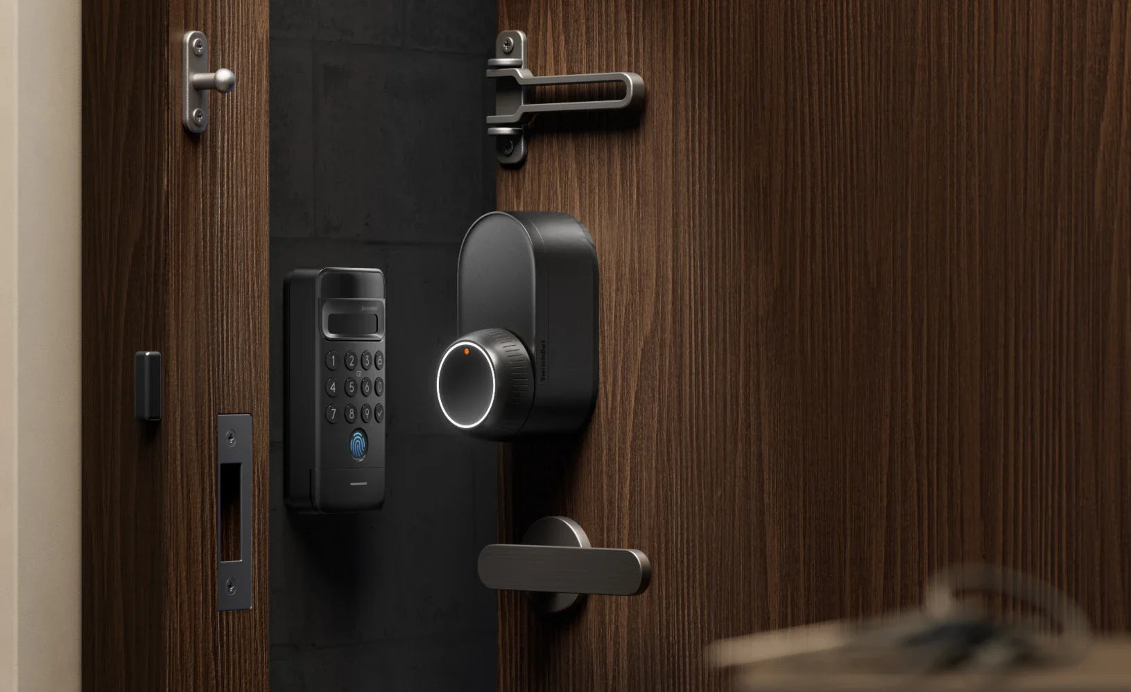 ドアロックにスマートキーを後付けで防犯対策！後付けのメリットから賃貸でも利用可能な商品まで紹介